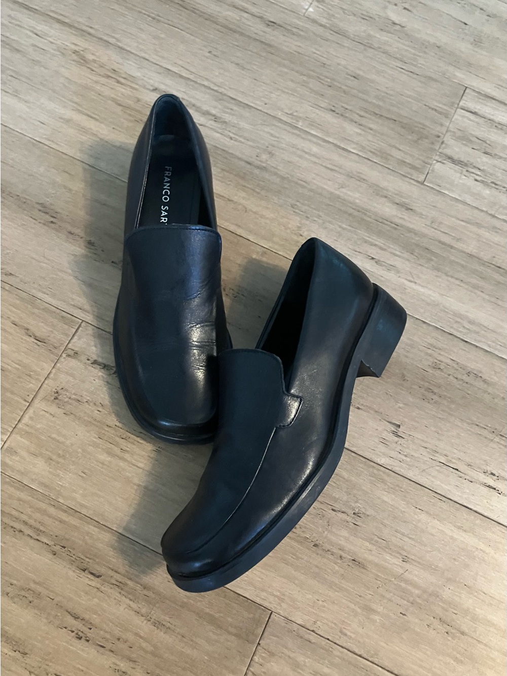 Franco Sarto black leather heel women’s slip on loafers. Size 8N
